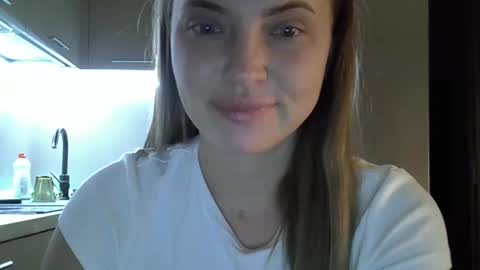 Anna online show from October 27, 10:58 pm