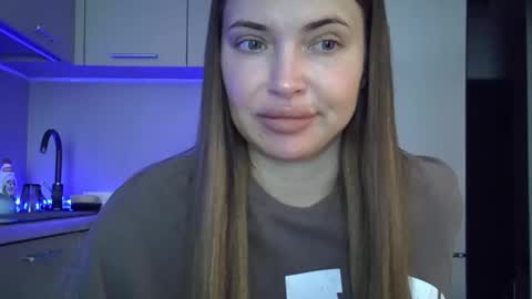 Anna online show from April 14, 12:11 pm