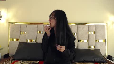 Snapshot of ling_ling24 chatting on January 28, 3:15 am ling ling24 online show from January 28, 3:15 am