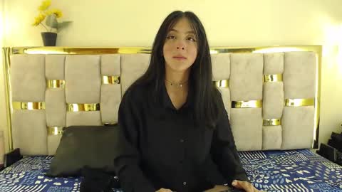 Snapshot of ling_ling24 chatting on February 18, 6:26 am ling ling24 online show from February 18, 6:26 am
