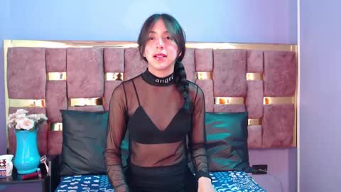 Snapshot of ling_ling24 chatting on February 19, 6:00 am ling ling24 online show from February 19, 6:00 am