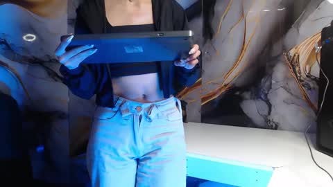 Snapshot of ling_ling24 chatting on October 4, 12:03 pm ling ling24 online show from October 4, 12:03 pm