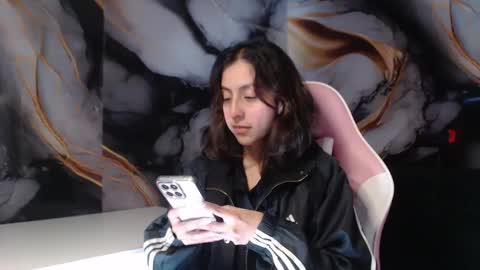 Snapshot of ling_ling24 chatting on October 15, 3:06 am ling ling24 online show from October 15, 3:06 am