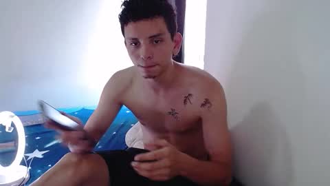 Snapshot of linger420 chatting on October 12, 9:25 pm linger420 online show from October 12, 9:25 pm