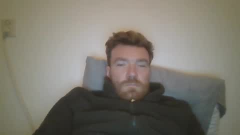 Snapshot of linguistixx333 chatting on January 12, 3:28 pm linguistixx333 online show from January 12, 3:28 pm