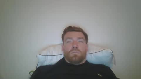 Snapshot of linguistixx333 chatting on February 7, 2:43 pm linguistixx333 online show from February 7, 2:43 pm