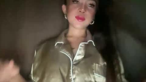 Snapshot of linkingqueens chatting on December 15, 11:03 am linkingqueens online show from December 15, 11:03 am