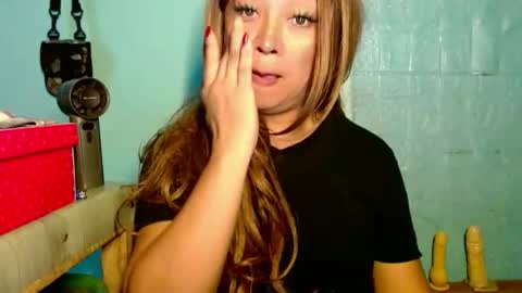 linkingqueens69 online show from May 30, 1:14 am
