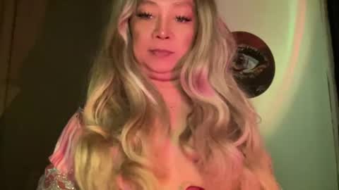 Snapshot of linkingqueens69 chatting on June 29, 10:15 am linkingqueens69 online show from June 29, 10:15 am