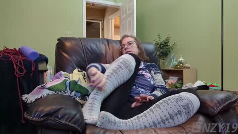 Linzy19 online show from January 13, 6:27 pm