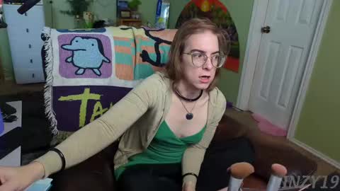 Linzy19 online show from February 20, 3:52 pm