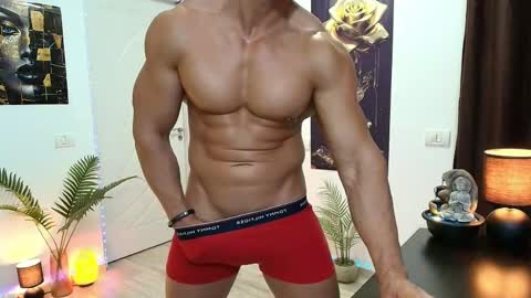 Snapshot of lionbanx chatting on May 17, 6:26 pm Leo online show from May 17, 6:26 pm