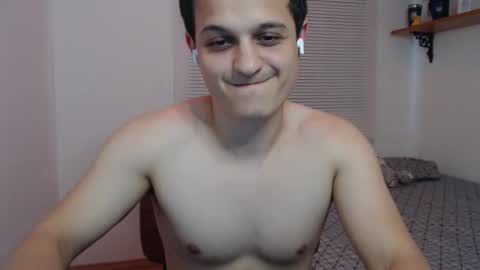 Snapshot of lioncluess chatting on October 16, 7:37 pm Lion Cluess online show from October 16, 7:37 pm