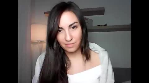 lioranwe online show from May 29, 2:04 pm