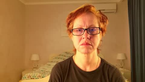 Liora Weiss online show from March 2, 6:47 am