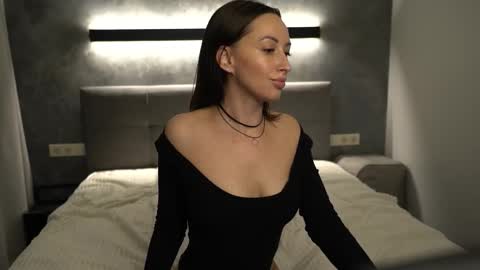 Katrine in black Lisa in  online show from December 22, 12:27 pm