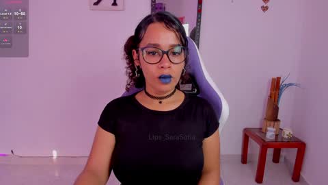 lips_sarasofia online show from December 29, 8:48 pm