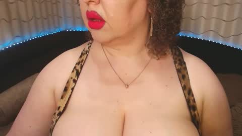 Snapshot of lipsaddiction chatting on March 6, 11:45 pm LIpsAddiction online show from March 6, 11:45 pm