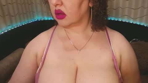 Snapshot of lipsaddiction chatting on April 11, 2:21 pm LIpsAddiction online show from April 11, 2:21 pm