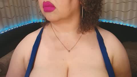 Snapshot of lipsaddiction chatting on April 13, 2:11 pm LIpsAddiction online show from April 13, 2:11 pm