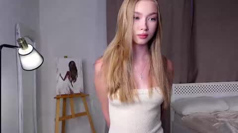 Snapshot of lipswithsweetonthem chatting on February 27, 11:20 am Lina online show from February 27, 11:20 am