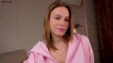 Snapshot of lipswithsweetonthem chatting on November 23, 1:16 am Lina online show from November 23, 1:16 am