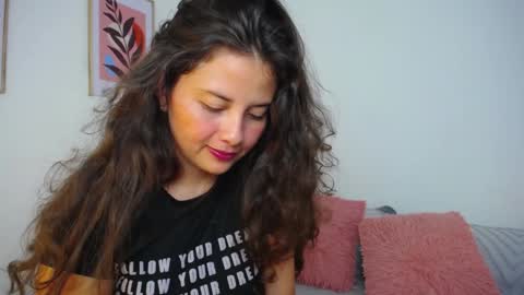 Lily see u on december 2 online show from January 19, 12:49 am