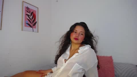 Lily see u on december 2 online show from January 23, 6:35 pm