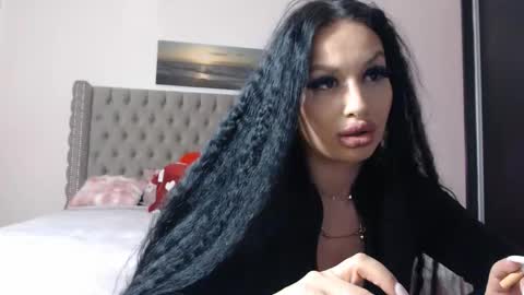 Lisa online show from March 4, 8:59 pm