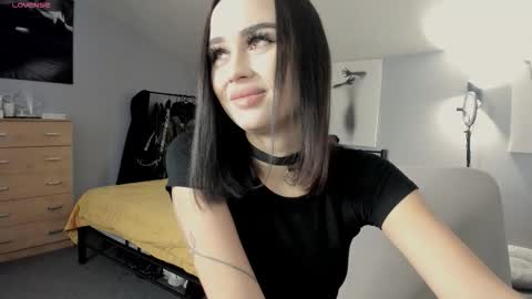 lisa__johnson online show from November 3, 12:13 am