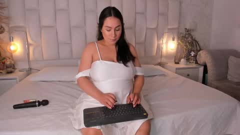 Lisa Baker online show from January 9, 12:13 am