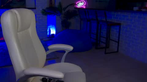 lisa_elfy online show from September 23, 3:26 pm