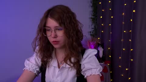  Lisa  online show from November 15, 11:54 pm