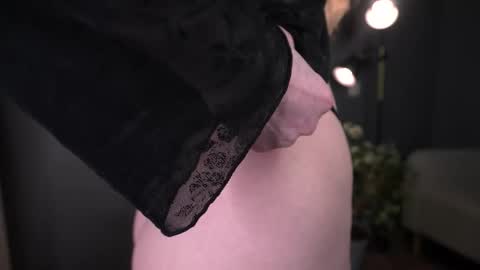 Elisabeth or Lisa online show from January 8, 8:22 pm