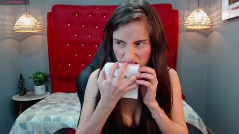 Snapshot of lisa_styleglam chatting on December 3, 3:30 am Lisa online show from December 3, 3:30 am