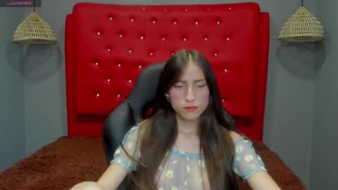 Snapshot of lisa_styleglam chatting on January 22, 6:31 am Lisa online show from January 22, 6:31 am