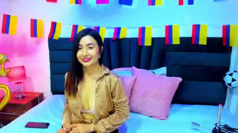 Snapshot of lisa_white_ chatting on June 21, 10:56 pm lisa white online show from June 21, 10:56 pm