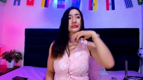 Snapshot of lisa_white_ chatting on July 16, 8:48 pm lisa white online show from July 16, 8:48 pm