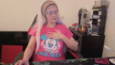 Snapshot of lisaathomass chatting on March 16, 1:26 pm Lisa and Thomas online show from March 16, 1:26 pm