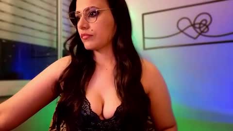 Snapshot of lisainthesky chatting on November 17, 10:59 pm lisainthesky online show from November 17, 10:59 pm