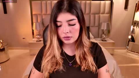 LISA MONROE online show from November 11, 8:31 pm