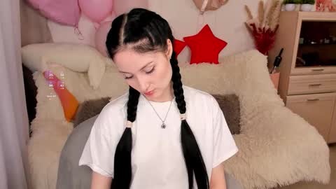 Lisa Moore online show from February 13, 4:19 am