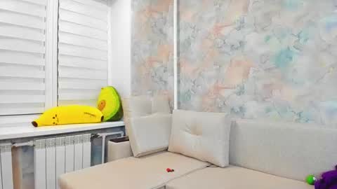 Snapshot of lisasimsx chatting on December 20, 1:36 am Lisasimsxs online show from December 20, 1:36 am