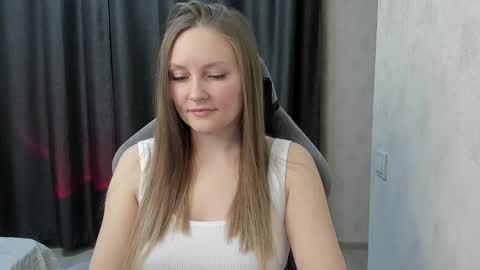 Lisa online show from December 20, 1:40 pm