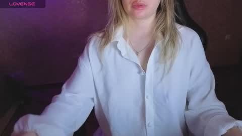 Anna online show from March 20, 11:42 pm