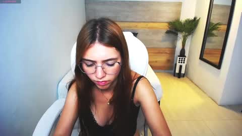 Liseth Fox online show from February 24, 10:14 pm