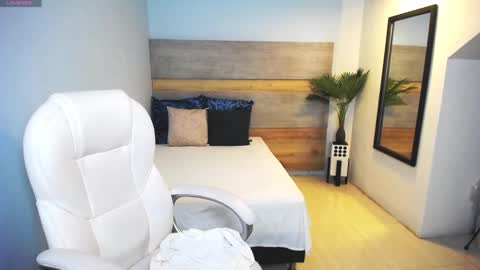 Liseth Fox online show from February 25, 11:11 pm