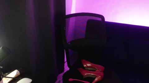  Liss  online show from January 25, 7:06 am