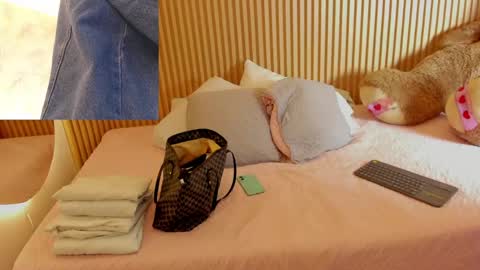 Liss online show from April 12, 1:27 pm