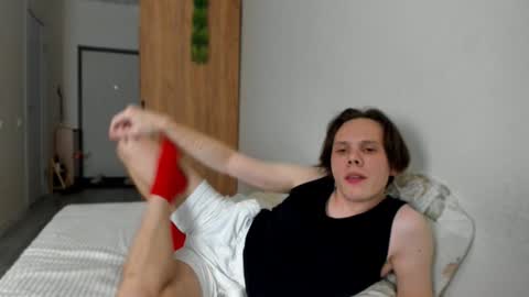 Snapshot of lissa_alfie chatting on December 3, 4:03 am Alfie online show from December 3, 4:03 am